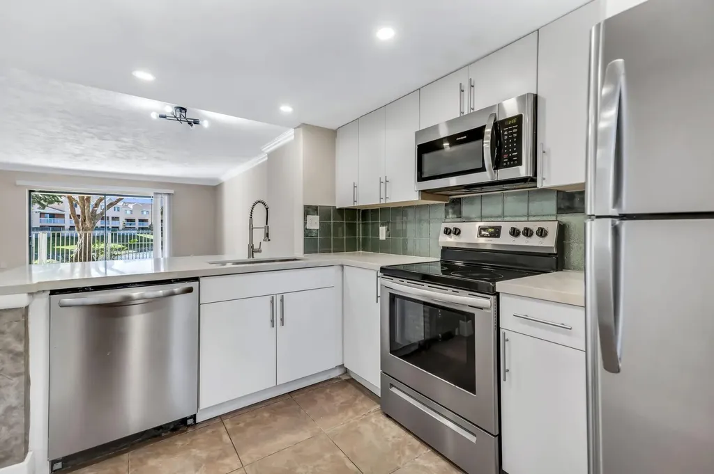 5200 NW 31st Avenue Fort Lauderdale FL 33309