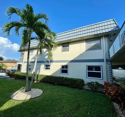 568 Brittany L Delray Beach FL 33446