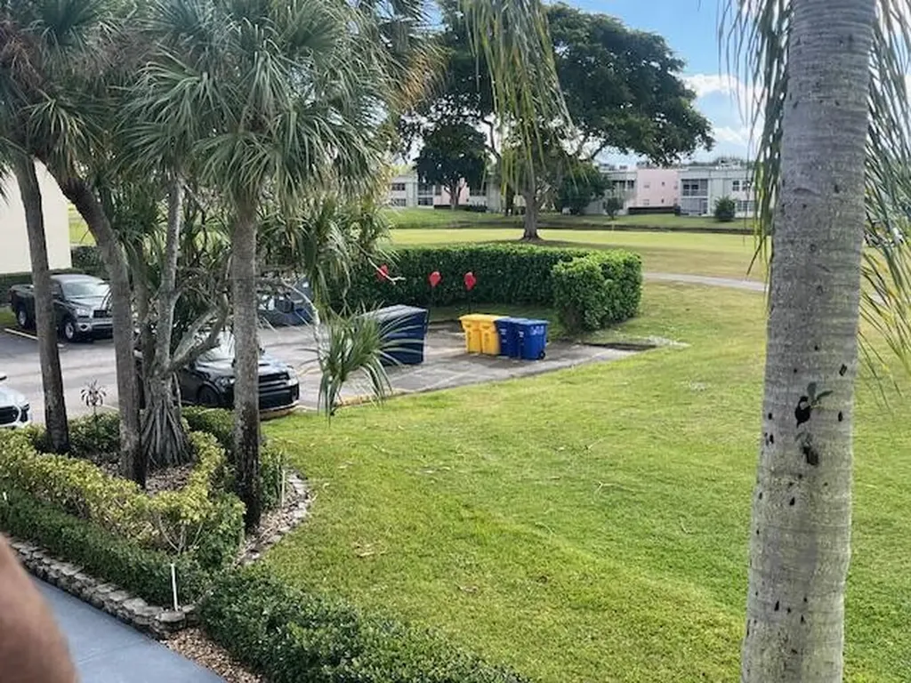 27 Capri Delray Beach FL 33484