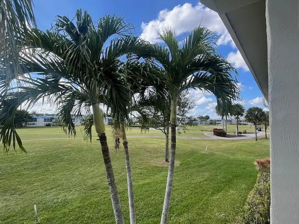 27 Capri Delray Beach FL 33484
