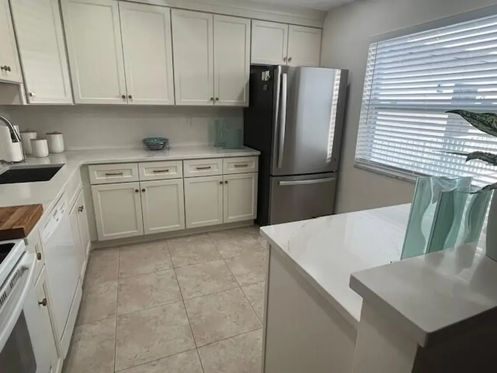 27 Capri Delray Beach FL 33484