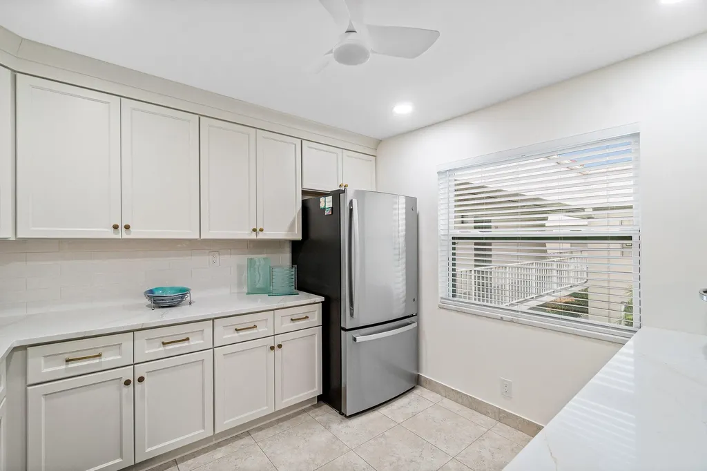 27 Capri Delray Beach FL 33484