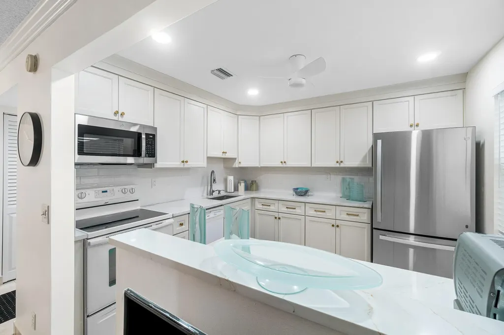 27 Capri Delray Beach FL 33484