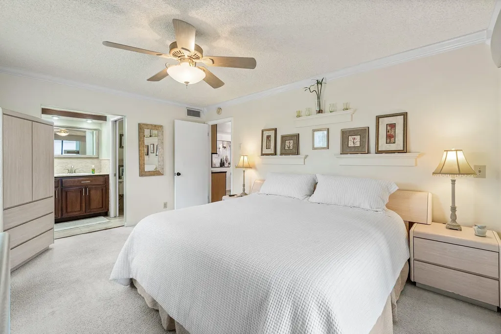 27 Capri Delray Beach FL 33484