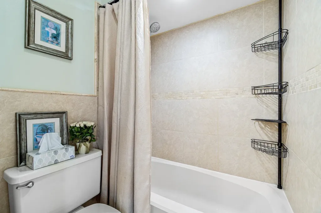 27 Capri Delray Beach FL 33484