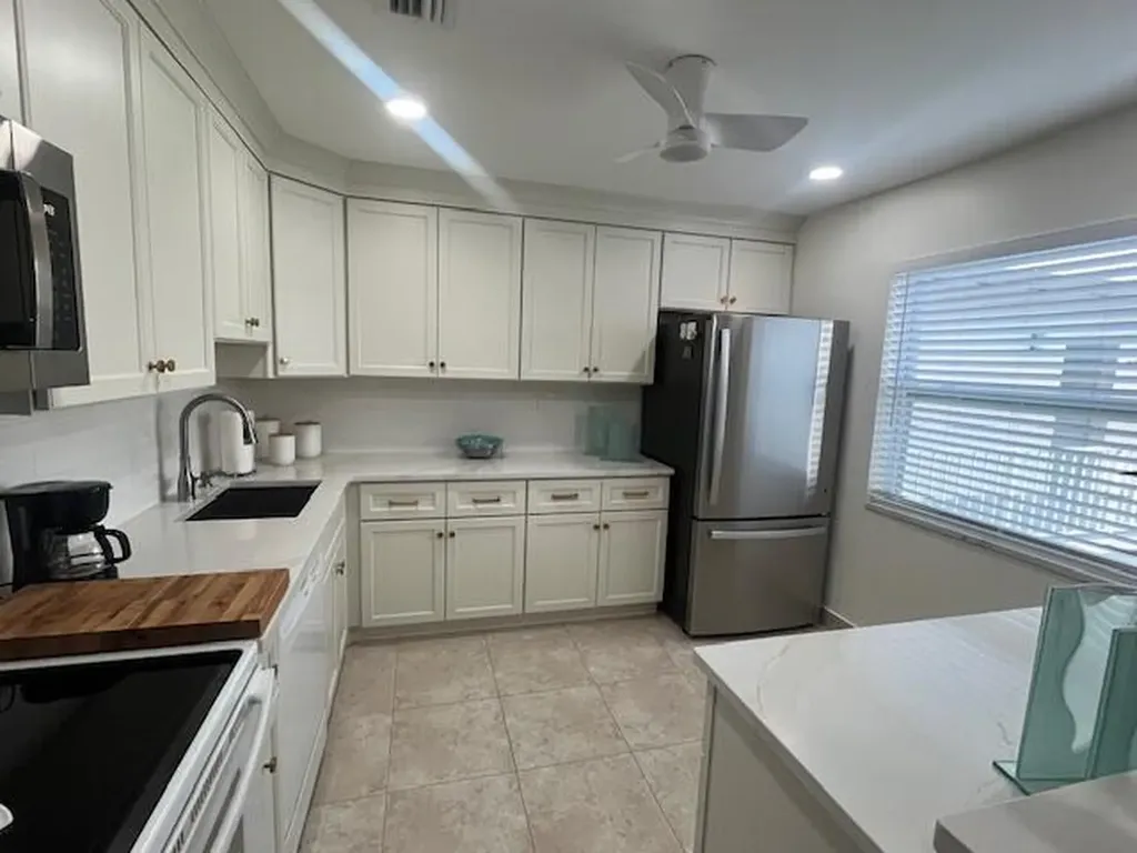 27 Capri Delray Beach FL 33484
