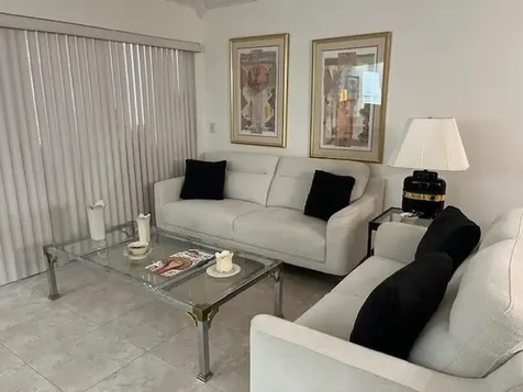 27 Capri Delray Beach FL 33484