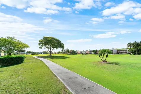 27 Capri Delray Beach FL 33484