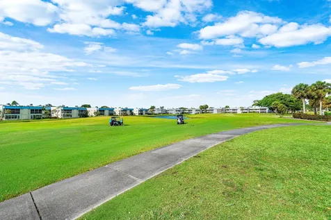 27 Capri Delray Beach FL 33484