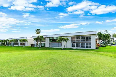 27 Capri Delray Beach FL 33484