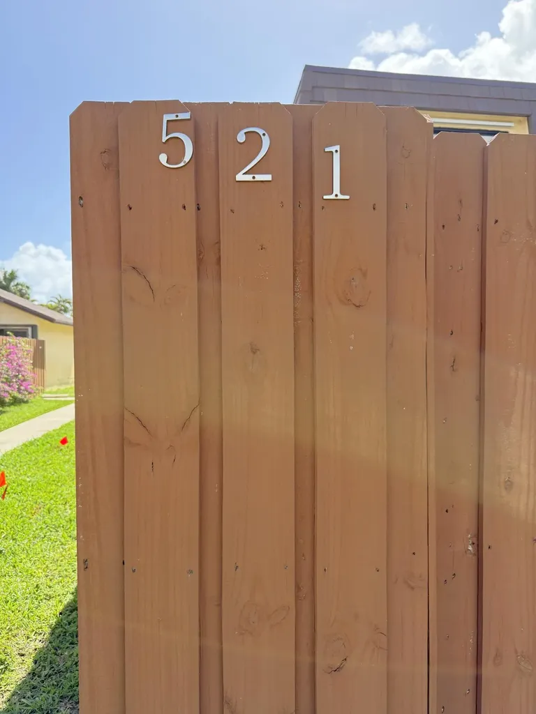 521 Springdale Circle Palm Springs FL 33461
