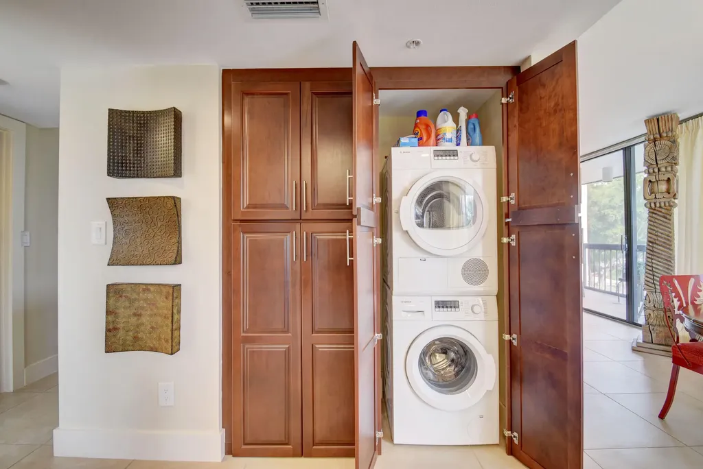 1542 Bridgewood Drive Boca Raton FL 33434