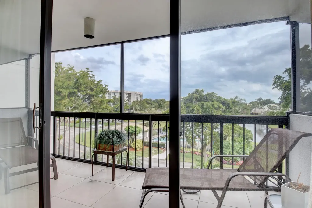 1542 Bridgewood Drive Boca Raton FL 33434