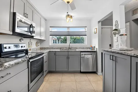 2016 S Federal Highway Boynton Beach FL 33435