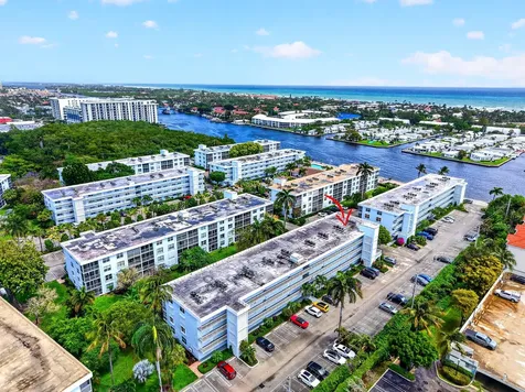 2016 S Federal Highway Boynton Beach FL 33435