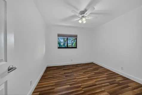 2907 NE 8th Terrace Oakland Park FL 33334