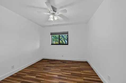 2907 NE 8th Terrace Oakland Park FL 33334