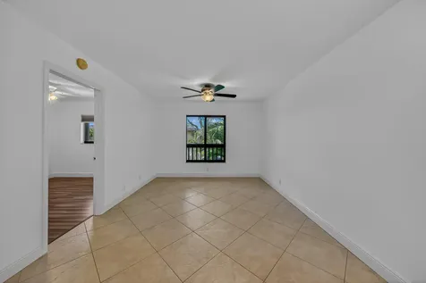 2907 NE 8th Terrace Oakland Park FL 33334
