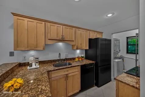 2907 NE 8th Terrace Oakland Park FL 33334