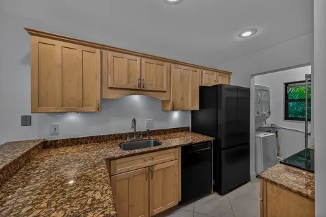 2907 NE 8th Terrace Oakland Park FL 33334