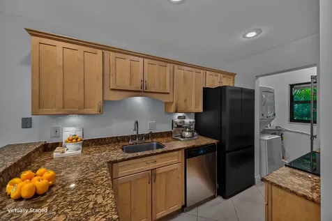 2907 NE 8th Terrace Oakland Park FL 33334