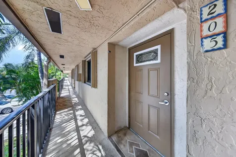 2907 NE 8th Terrace Oakland Park FL 33334