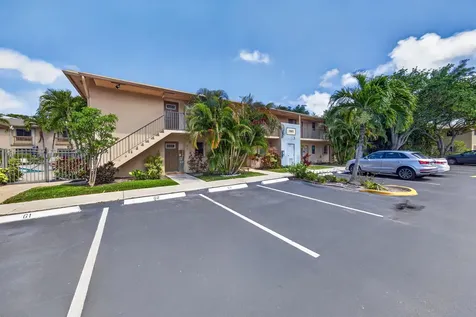 2907 NE 8th Terrace Oakland Park FL 33334