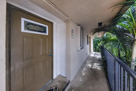 2907 NE 8th Terrace Oakland Park FL 33334