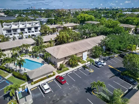 2907 NE 8th Terrace Oakland Park FL 33334