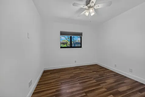 2907 NE 8th Terrace Oakland Park FL 33334