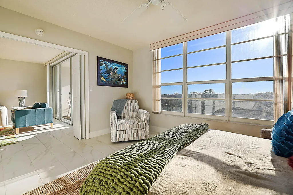 575 Oaks Lane Pompano Beach FL 33069
