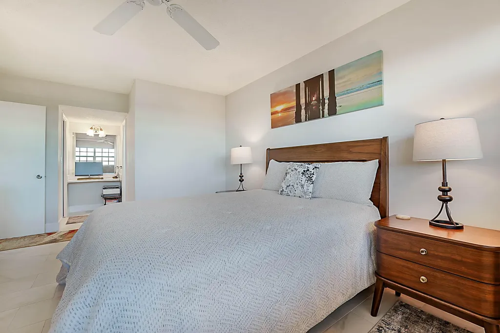 575 Oaks Lane Pompano Beach FL 33069