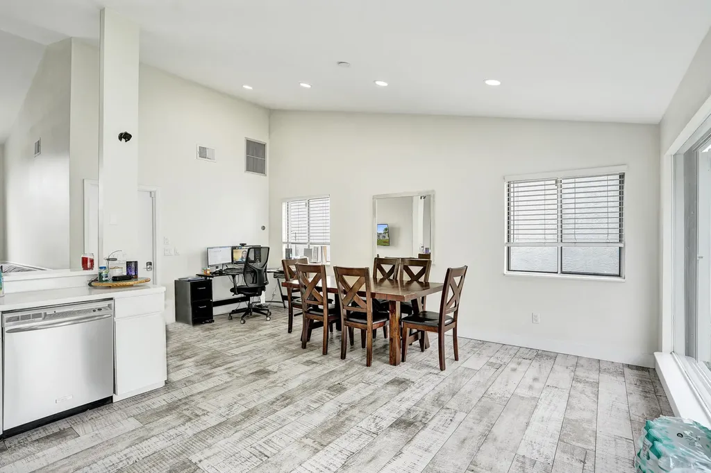 8467 Dynasty Drive Boca Raton FL 33433
