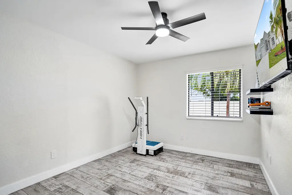 8467 Dynasty Drive Boca Raton FL 33433