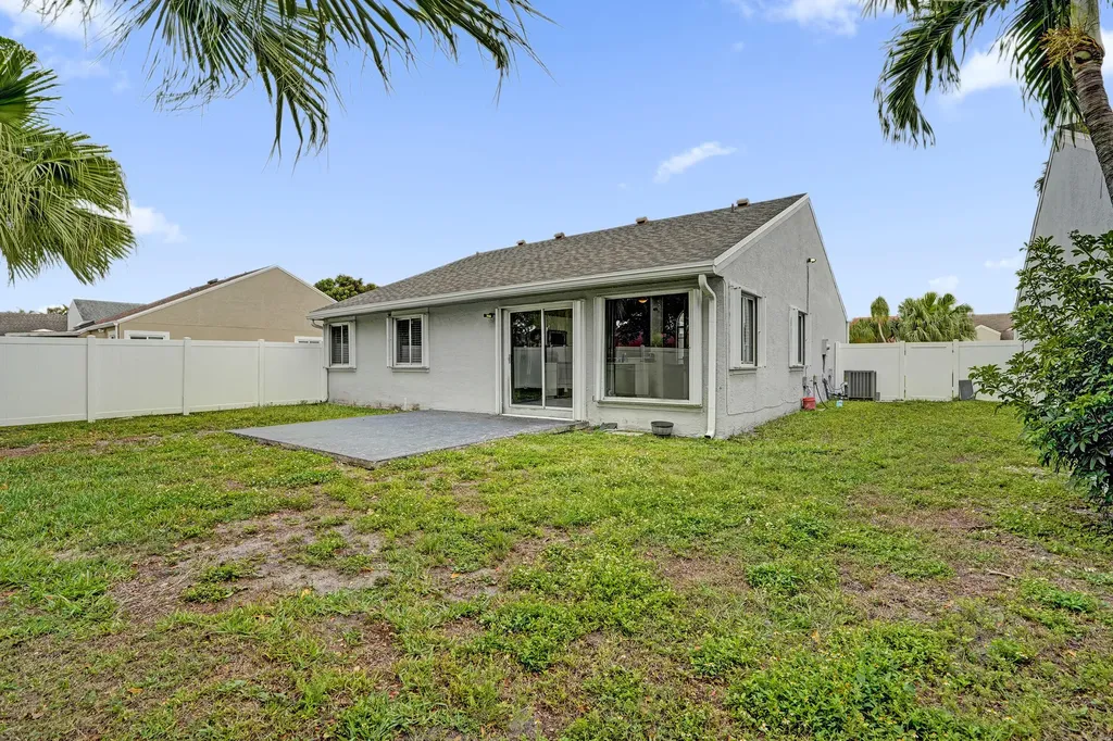 8467 Dynasty Drive Boca Raton FL 33433