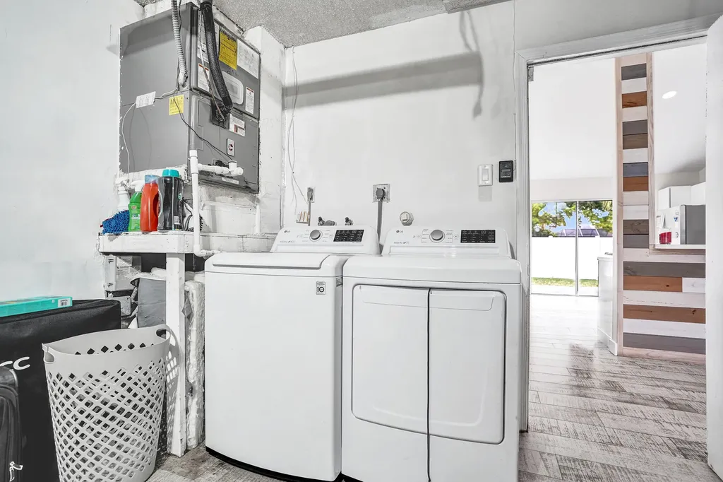 8467 Dynasty Drive Boca Raton FL 33433