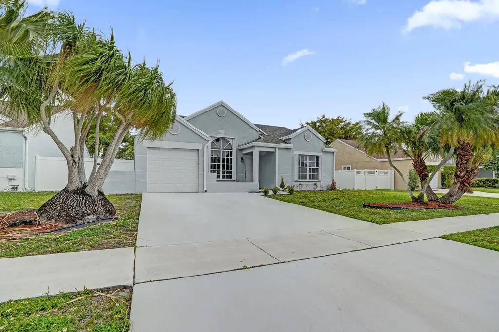 8467 Dynasty Drive Boca Raton FL 33433