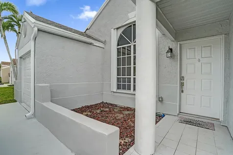 8467 Dynasty Drive Boca Raton FL 33433