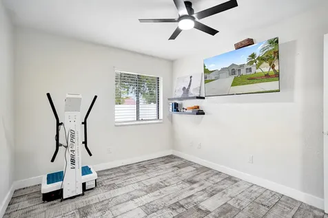 8467 Dynasty Drive Boca Raton FL 33433