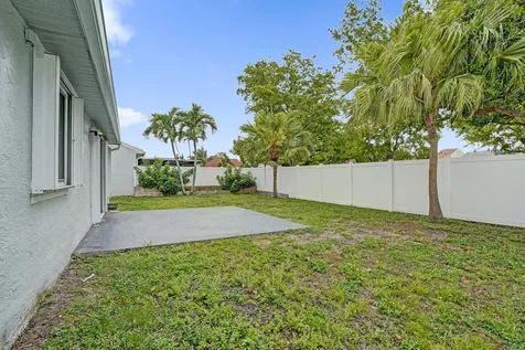 8467 Dynasty Drive Boca Raton FL 33433