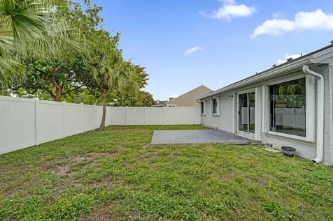 8467 Dynasty Drive Boca Raton FL 33433