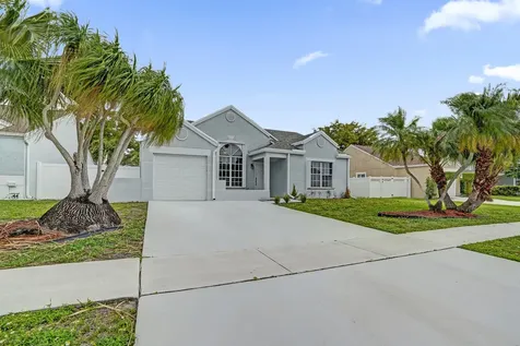 8467 Dynasty Drive Boca Raton FL 33433