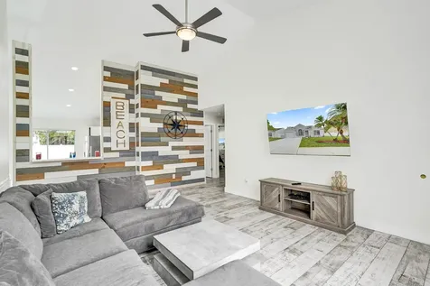 8467 Dynasty Drive Boca Raton FL 33433