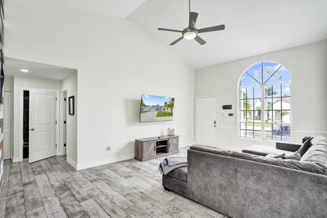 8467 Dynasty Drive Boca Raton FL 33433