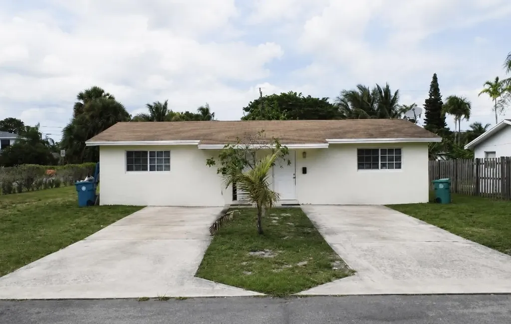 203 SE 4th Avenue Boynton Beach FL 33435