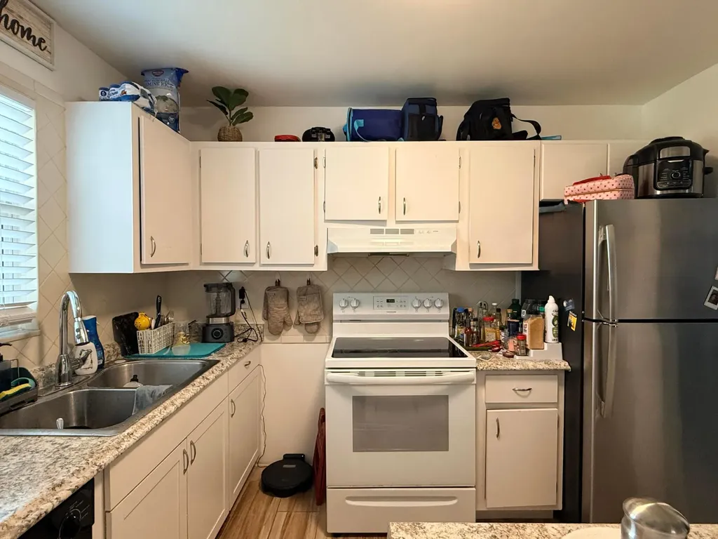 500 Davis Road Palm Springs FL 33461