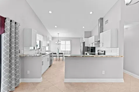 10218 NW 71st Place Tamarac FL 33321