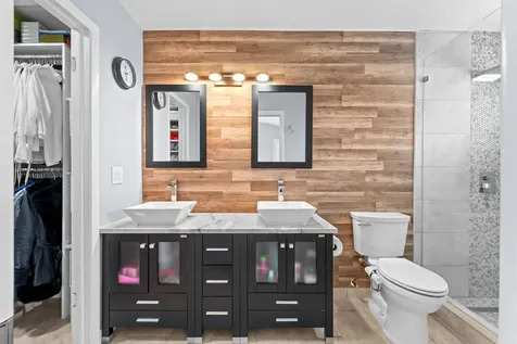 10218 NW 71st Place Tamarac FL 33321