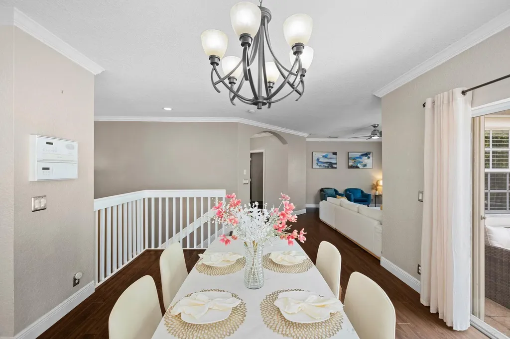 648 NW 127th Avenue Coral Springs FL 33071
