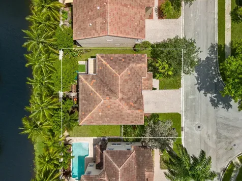 648 NW 127th Avenue Coral Springs FL 33071